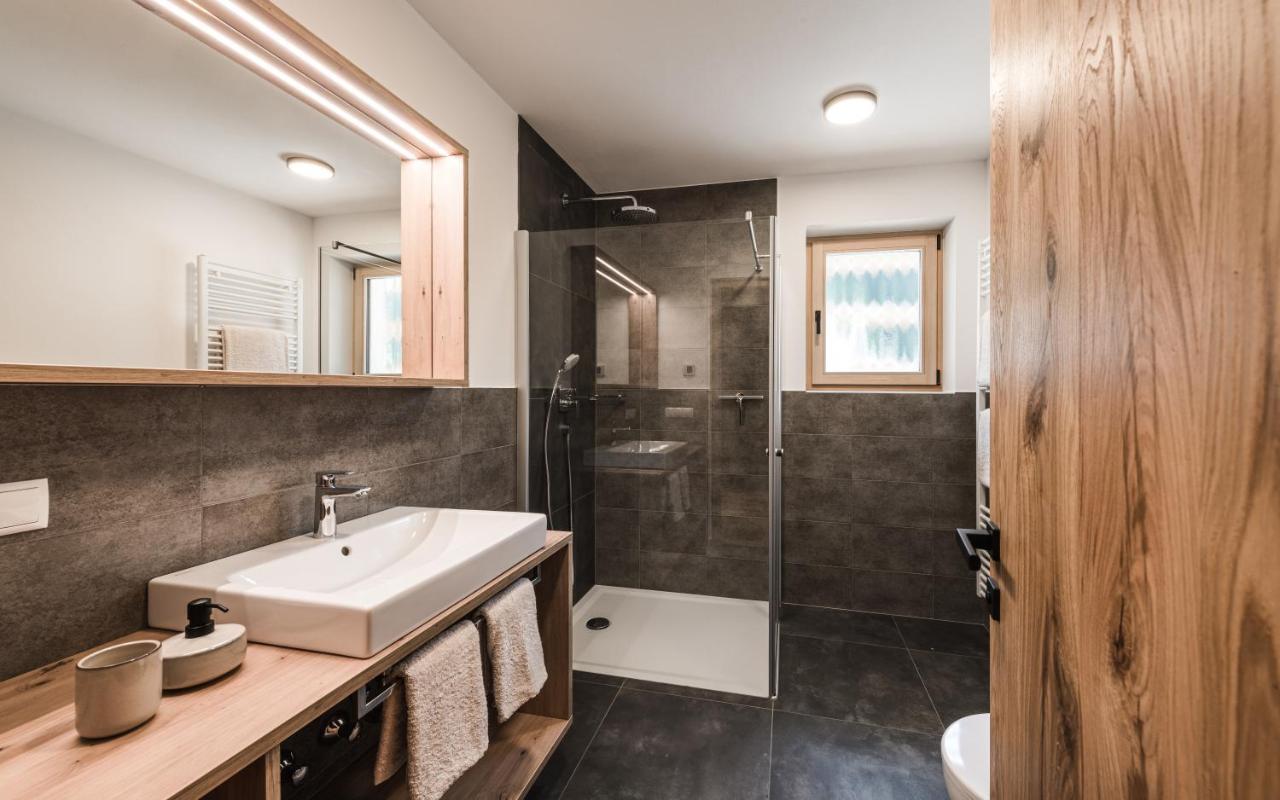 Biohof Untergroeber Appartement Braies  Buitenkant foto