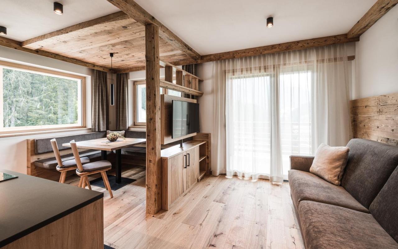 Biohof Untergroeber Appartement Braies  Buitenkant foto