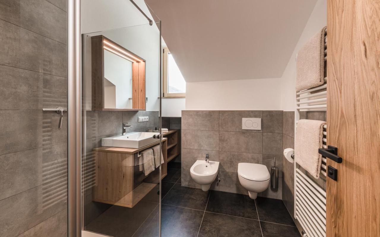 Biohof Untergroeber Appartement Braies  Buitenkant foto