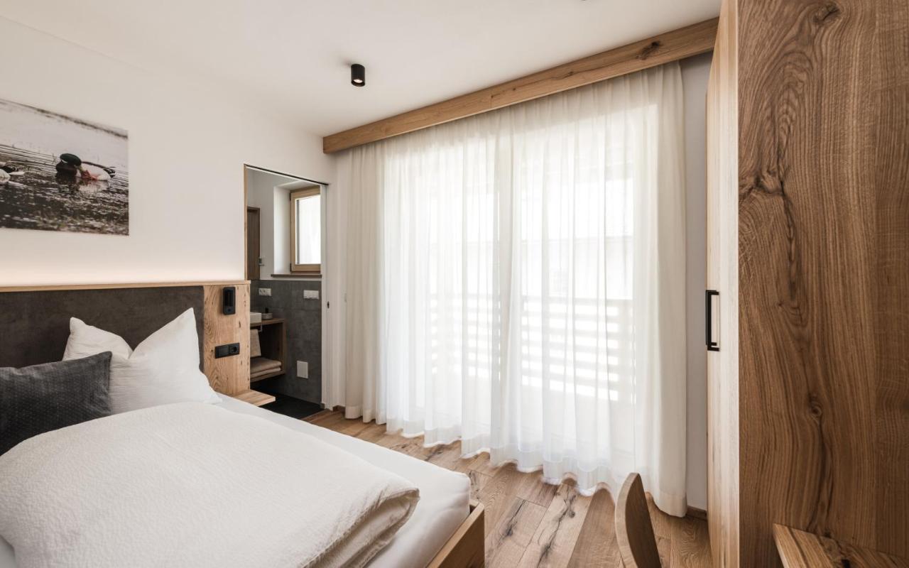 Biohof Untergroeber Appartement Braies  Buitenkant foto